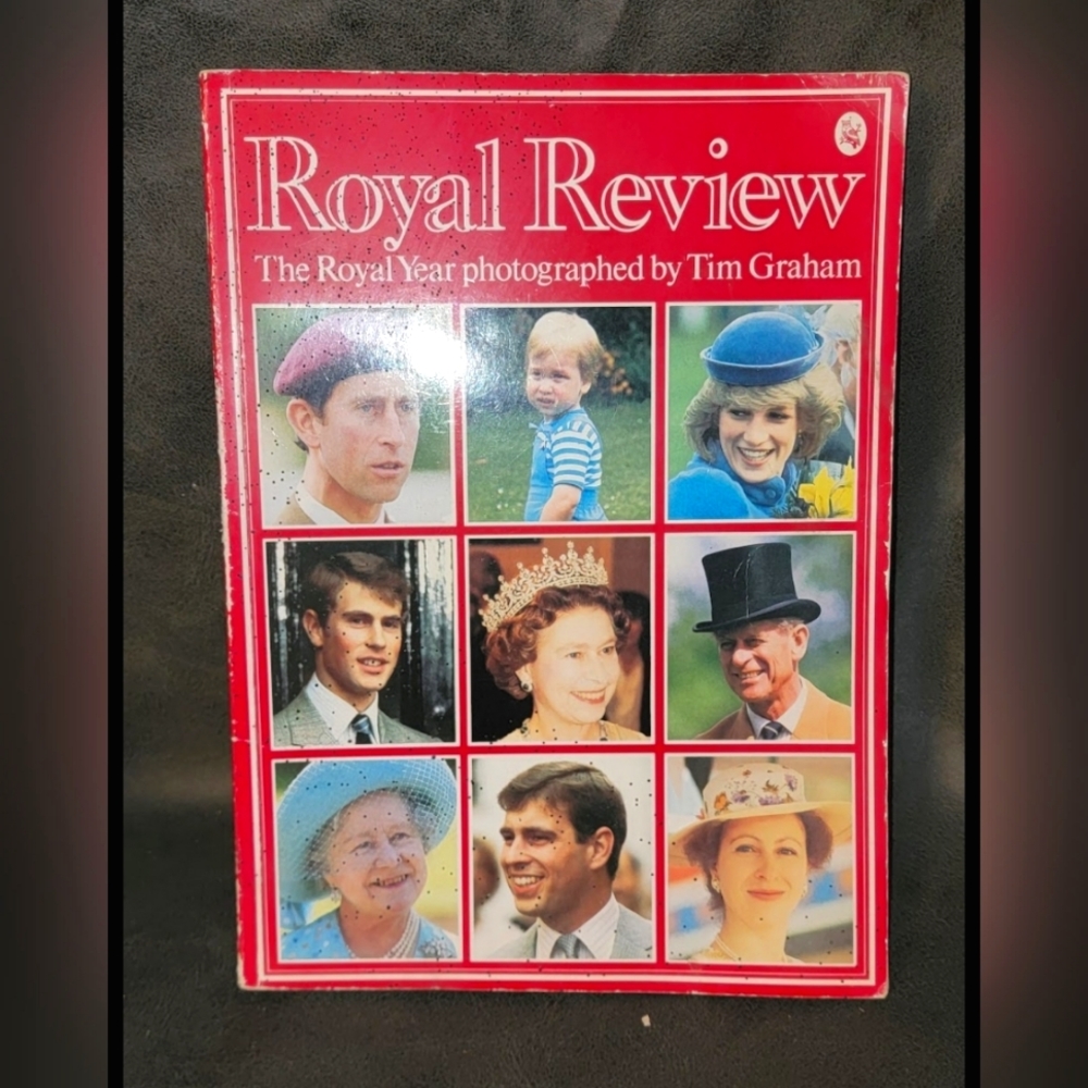 Collectors item "ROYAL REVIEW"
